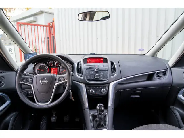 Opel Zafira Tourer 1.4 Edition 7p. 2015 Benzine 22