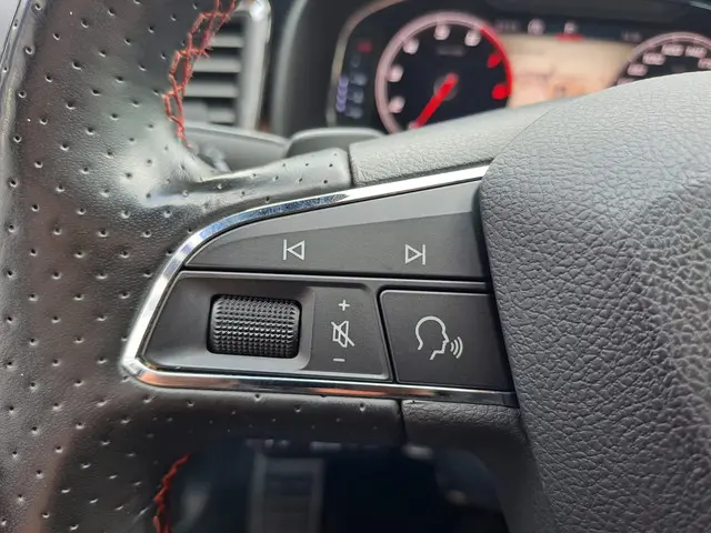 SEAT Ateca 1.5 TSI FR Business Intense 2018 Benzine 10