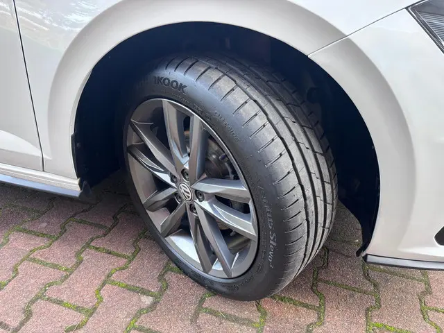 Volkswagen Polo 1.0 TSI Highline R-line 2018 Benzine 6