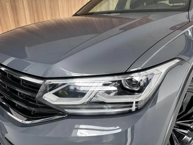 Volkswagen Tiguan 1.5 TSI R-Line Business+ 2021 Benzine 9