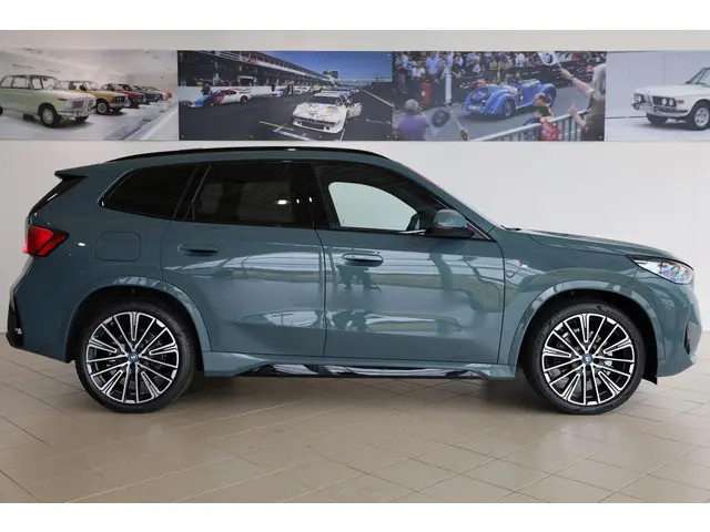 BMW iX1 eDrive20 2025 Elektrisch 3