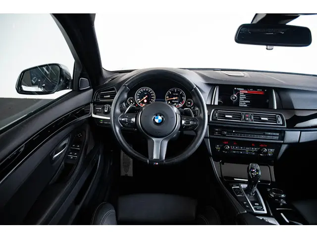BMW 5 Serie Touring M550xd 2016 Diesel 51
