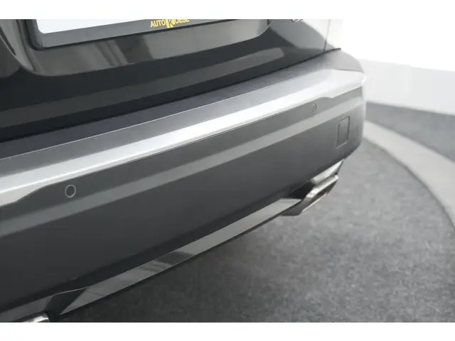 Peugeot 2008 PureTech 130 GT-Line 2020 Benzine 24