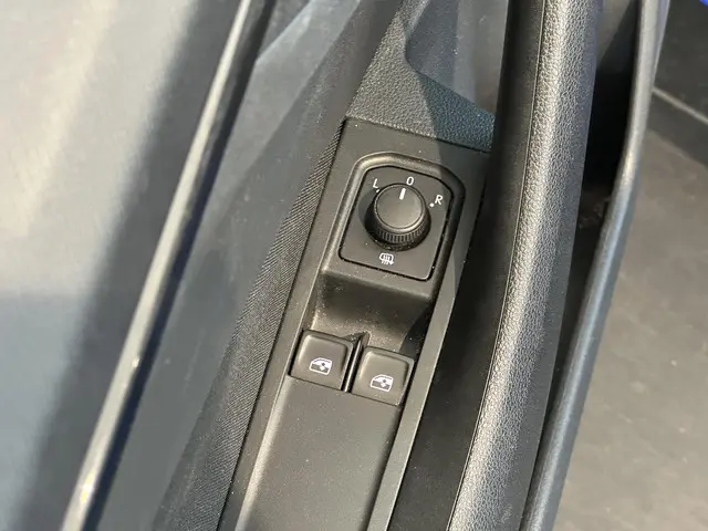 Škoda Kamiq 1.0 TSI Ambition 2021 Benzine 19