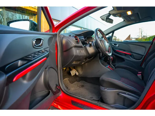 Renault Clio 1.6 R.S. 2014 Benzine 6