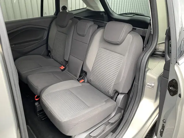 Ford Grand C-Max 1.0 Titanium 2016 Benzine 6