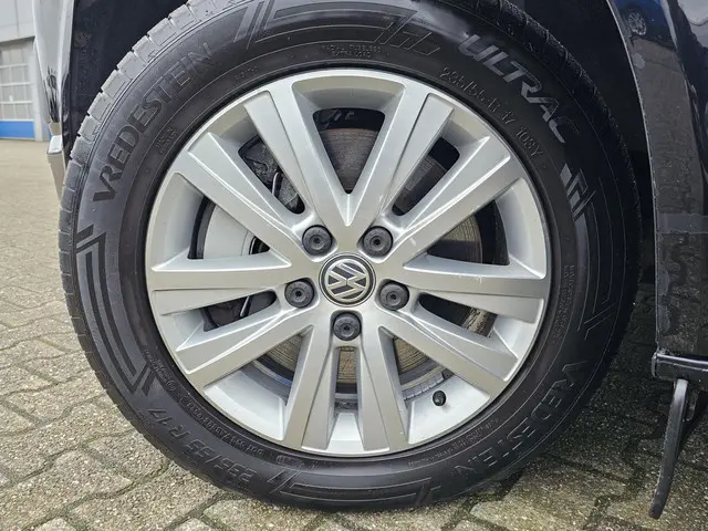 Volkswagen Transporter 2.0 TDI L1H1 2019 Diesel 30