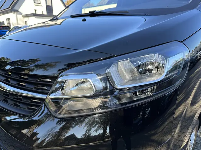 Opel Vivaro 2.0 CDTI 150 PK L3H1 Innovation 2021 Diesel 34