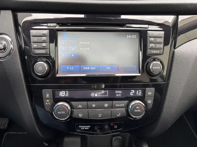 Nissan QASHQAI 1.2 Tekna 2015 Benzine 13