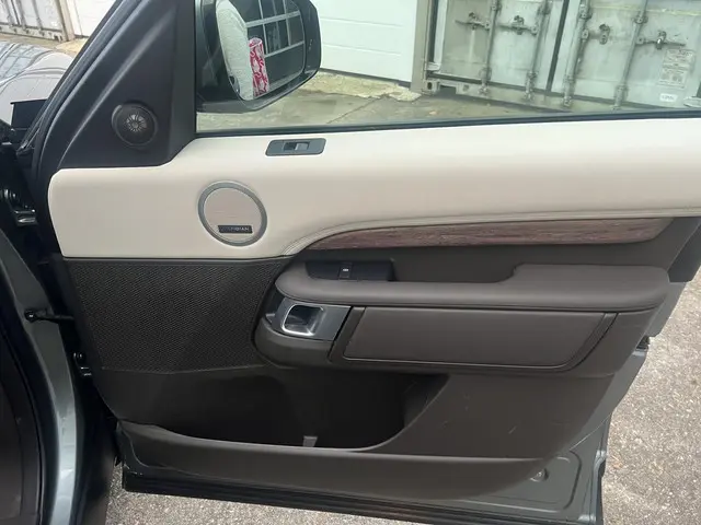 Land Rover Discovery 2.0 Td4 HSE 7p. 2017 Diesel 19