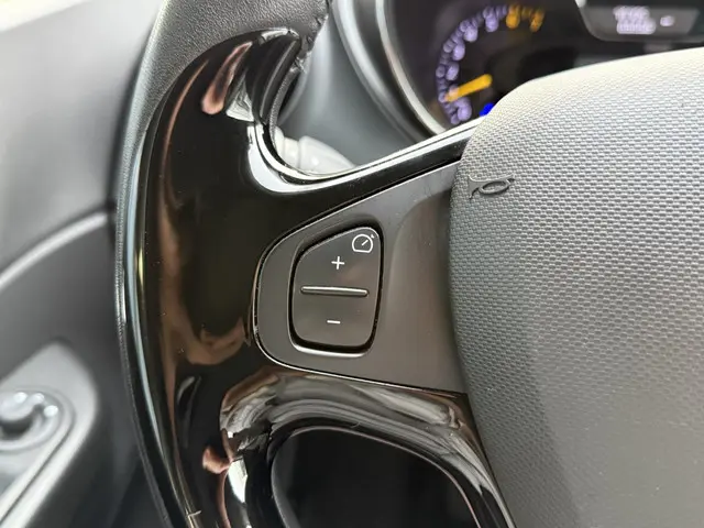 Renault Captur 0.9 TCe Expression 2013 Benzine 17