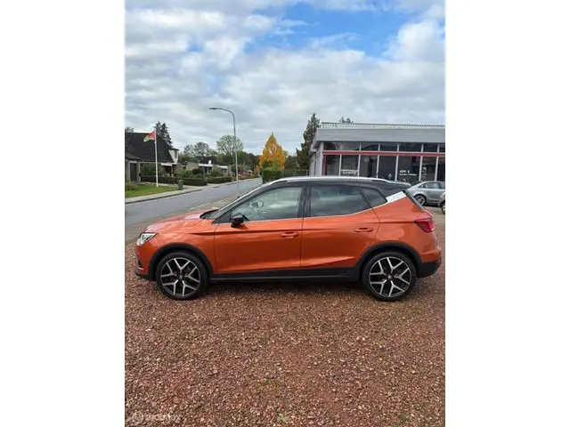 SEAT Arona 1.0 TSI FR Business Intense 2019 Benzine 6