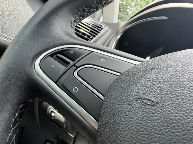 Renault Scénic 1.3 TCe Bose 2019 Benzine 31