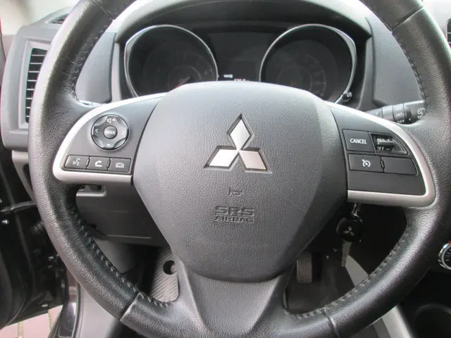 Mitsubishi ASX 1.6 Cleartec Invite 2014 Benzine 12