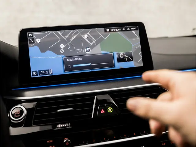 BMW 5 Serie 545e xDrive M Sport 2023 Hybride Benzine 42