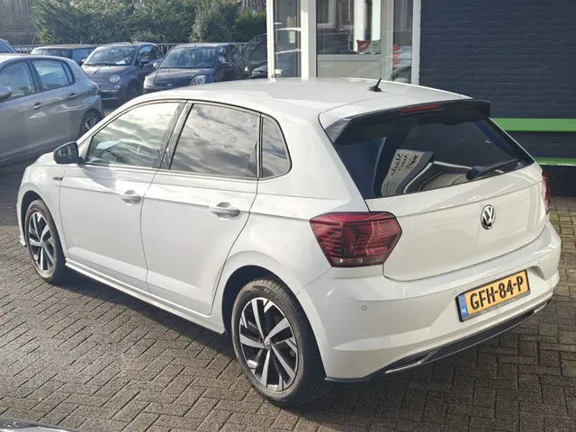 Volkswagen Polo 1.5 TSI DSG Highl.BnsR 2020 Benzine 7