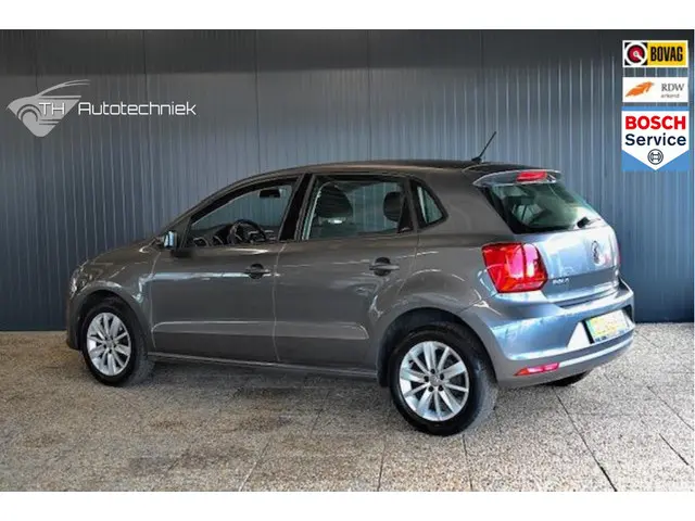 Volkswagen Polo 2