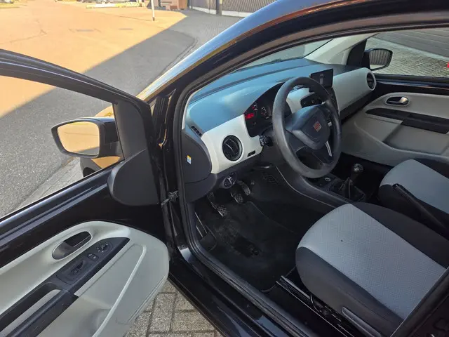 SEAT Mii 1.0 Style Sport airco cruise navi 2012 Benzine 15
