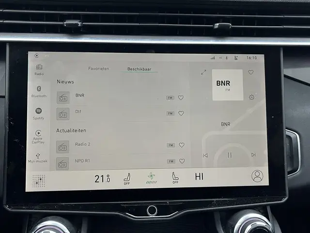 Lynk & Co 01 1.5 2022 Hybride Benzine 32