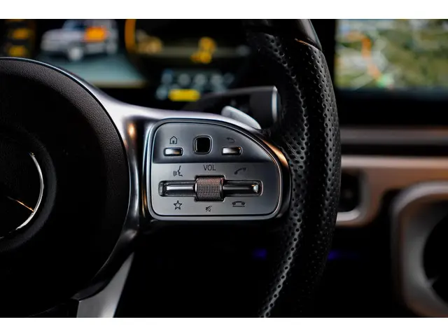 Mercedes-Benz G-Klasse 500 2018 Benzine 37