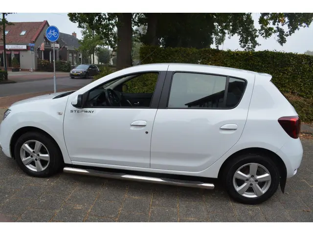 Dacia Sandero 0.9 TCe Laureate automaat 2018 Benzine 3