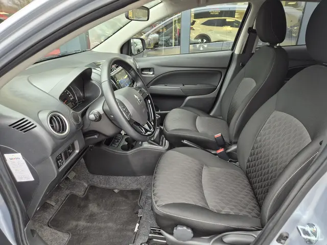 Mitsubishi Space Star 1.2 Intense 2022 Benzine 27