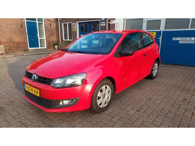Volkswagen Polo 1.2 Easyline 2013 Benzine 2