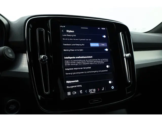 Volvo XC40 2.0 B3 Black Edition 2025 Benzine 19