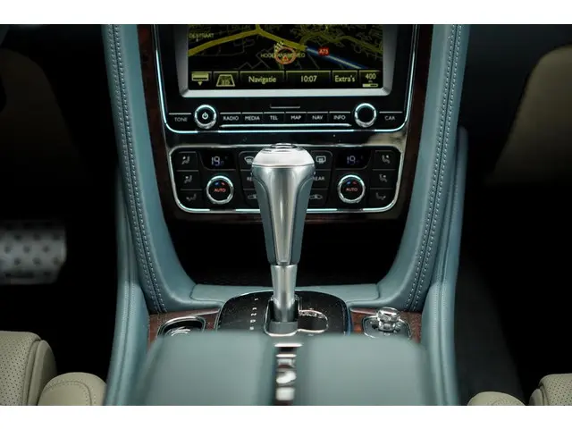 Bentley Flying Spur 6.0 W12 2016 Benzine 77