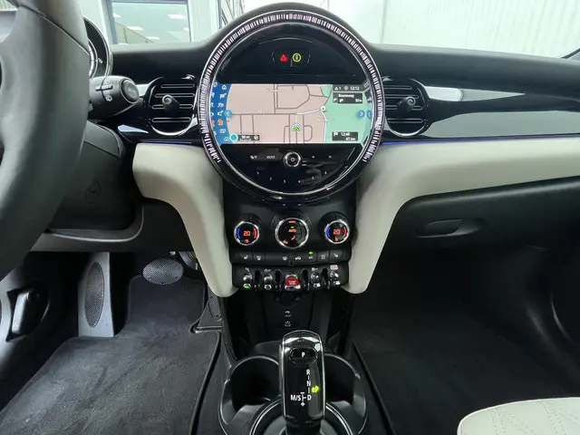 MINI Cooper Mini 1.5 Classic 2023 Benzine 68