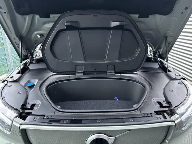 Volvo XC40 Recharge P8 AWD R-Design 2020 Elektrisch 23