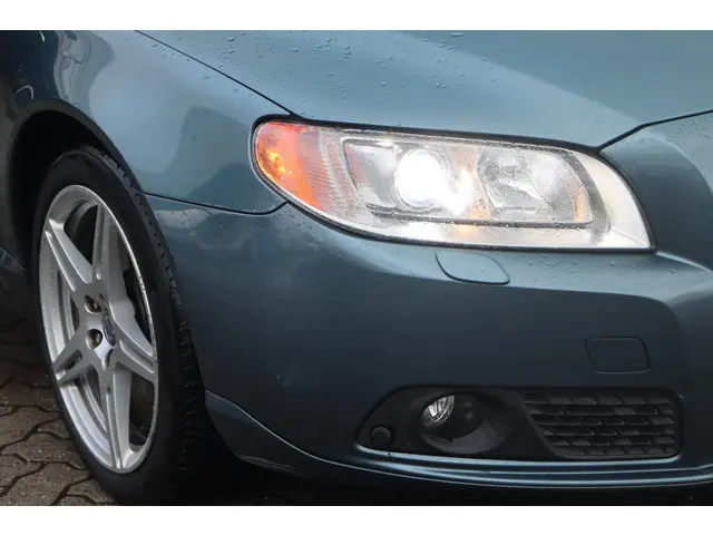 Volvo V70 2.0 D4 Summum 2013 Diesel 13