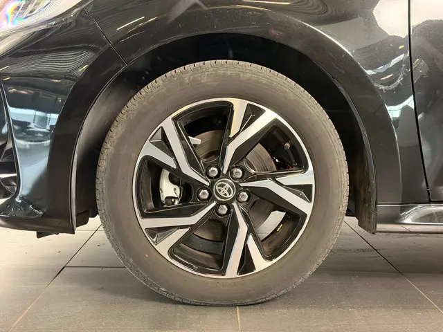 Toyota Yaris 1.5 Hybrid 115 Dynamic 2025 Hybride Benzine 7