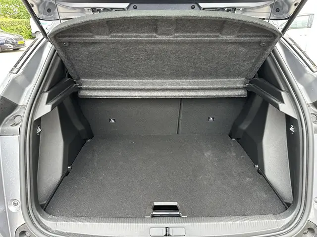 Peugeot 2008 1.2 Turbo 100 PK Allure 2023 Benzine 12