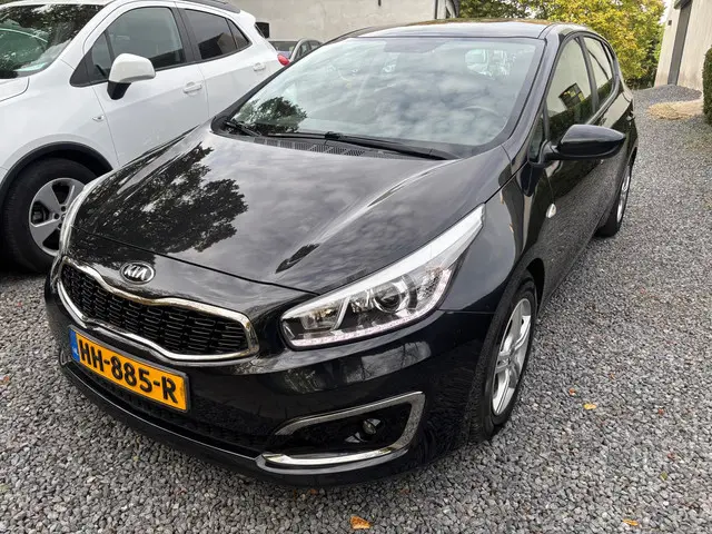 Kia cee'd 1.0 T-GDi Navigator KM 150363 NAP 2015 Benzine