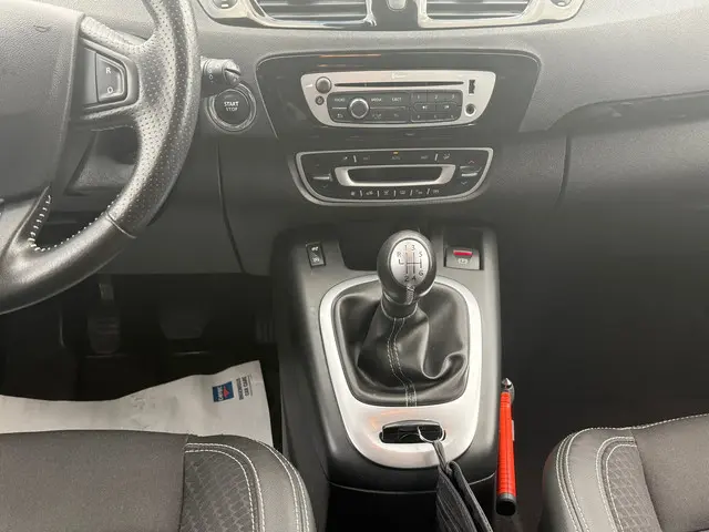Renault Scénic 1.2 TCe Bose 2014 Benzine 20