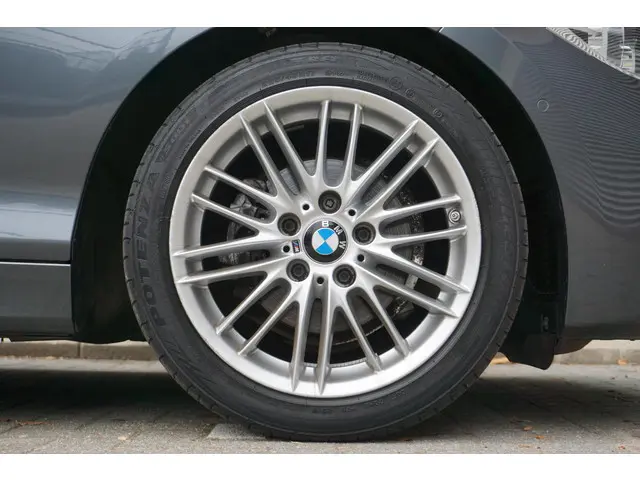 BMW 1 Serie 118i 2019 Benzine 6