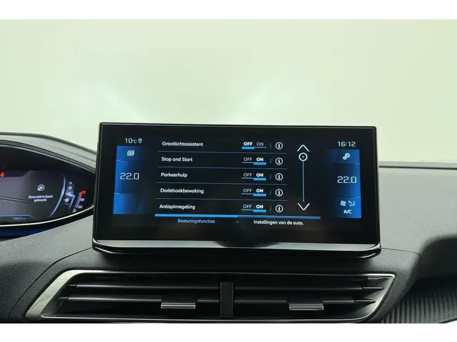 Peugeot 5008 1.2 PureTech Allure 2021 Benzine 25