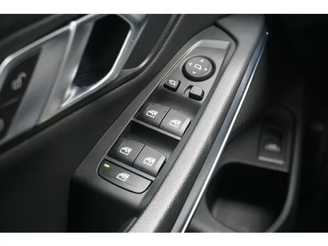 BMW 3 Serie Touring 320i 2021 Benzine 34