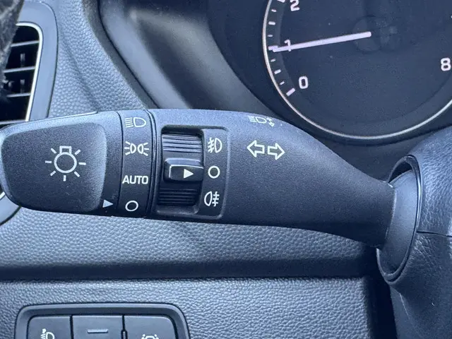 Hyundai i20 1.2 HP i-Motion Comfort 2016 Benzine 19