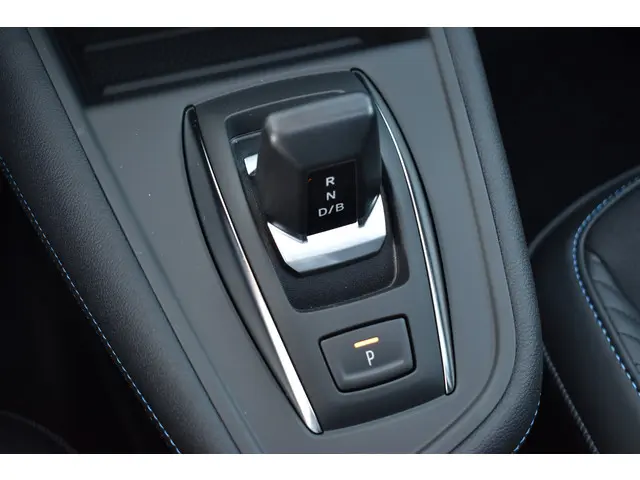 Renault Captur esprit Alpine 2025 Hybride Benzine 28