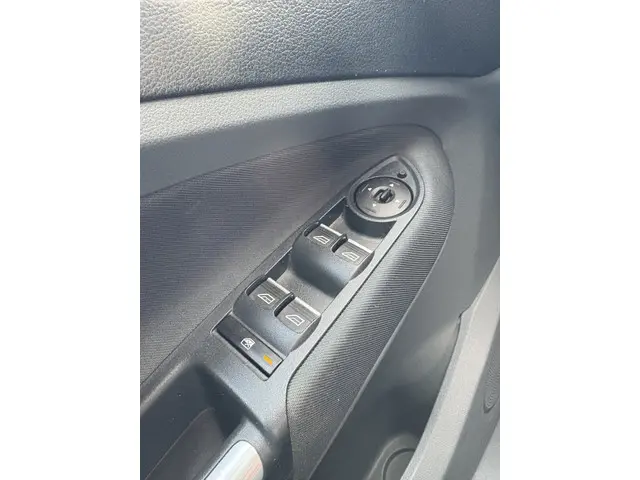 Ford C-MAX 1.0 Trend 2014 Benzine 13