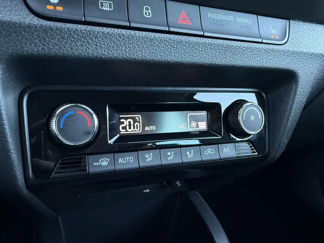 Škoda Fabia Combi 1.0 Business Edition 2019 Benzine 26