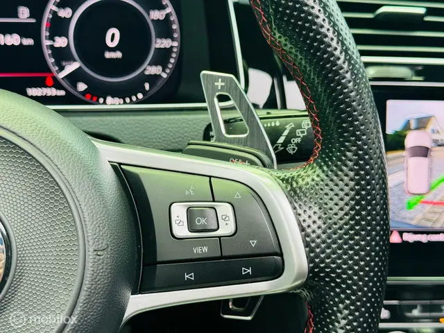 Volkswagen Golf 2.0 TSI GTI TCR 2019 Benzine 17