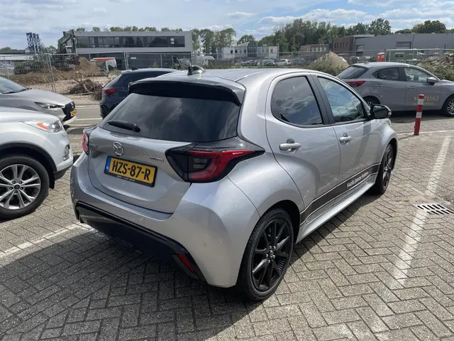 Mazda 2 Hybrid 1.5 Homura 2025 Hybride Benzine 4