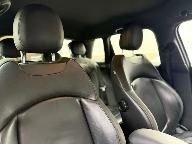 MINI Cooper S Mini 2.0 Pepper Automaat 2015 Benzine 25