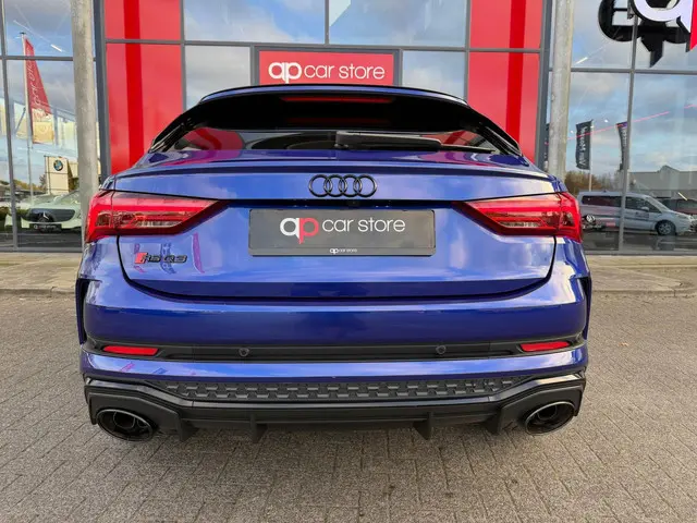 Audi RSQ3 TFSI RS / Panorama/ Full spec 2022 Benzine 7