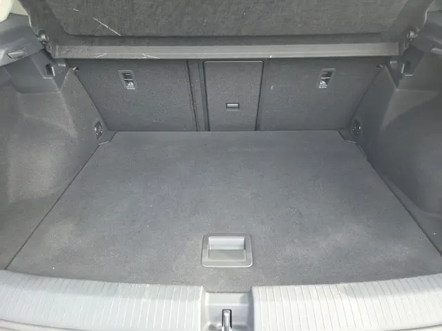 Volkswagen T-Roc 1.5 TSI Life Business 2022 Benzine 15