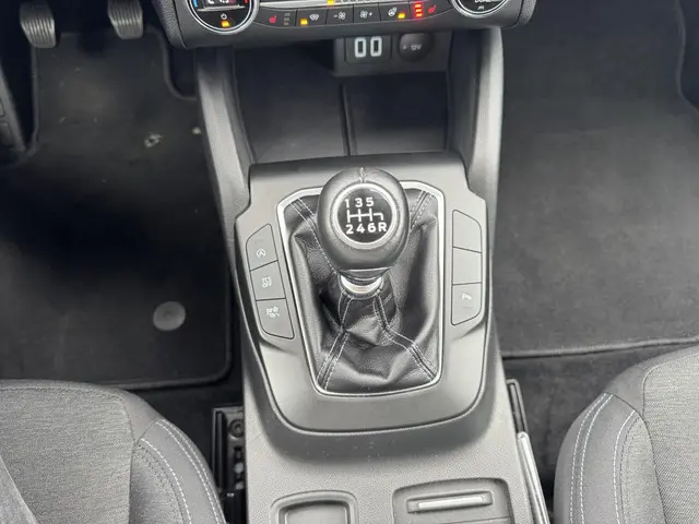 Ford Focus 1.0 EcoBoost Active Business 2021 Benzine 27