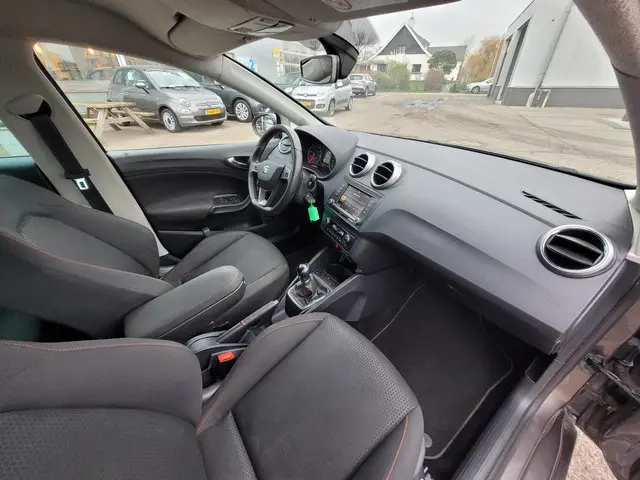 SEAT Ibiza 1.0 EcoTSI FR Connect 2017 Benzine 30